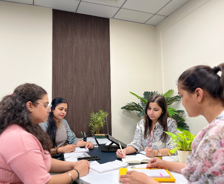 Group discussion on marketing solutions.